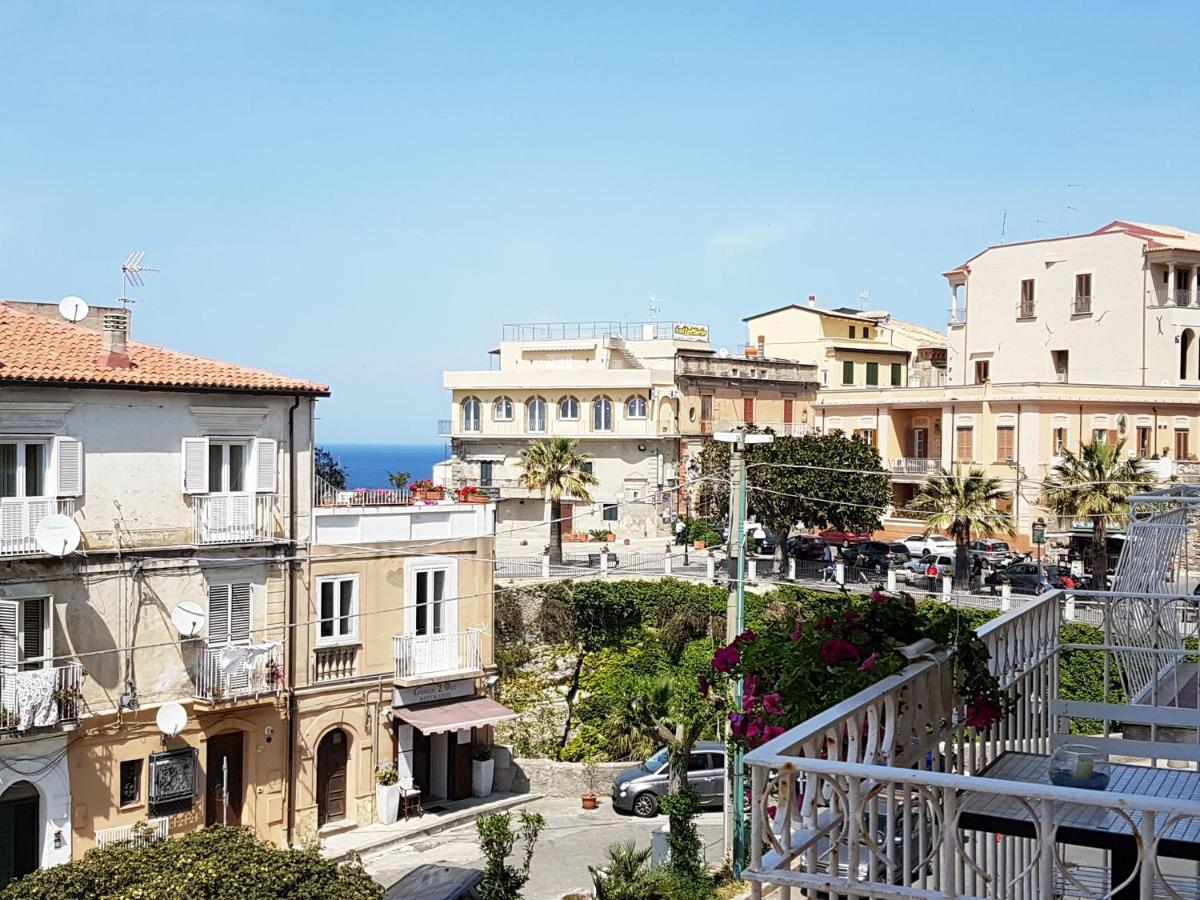 Don Ugo Luxury Rooms Tropea Ruang foto