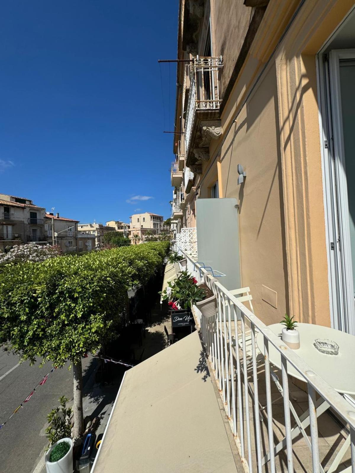 Don Ugo Luxury Rooms Tropea Bagian luar foto