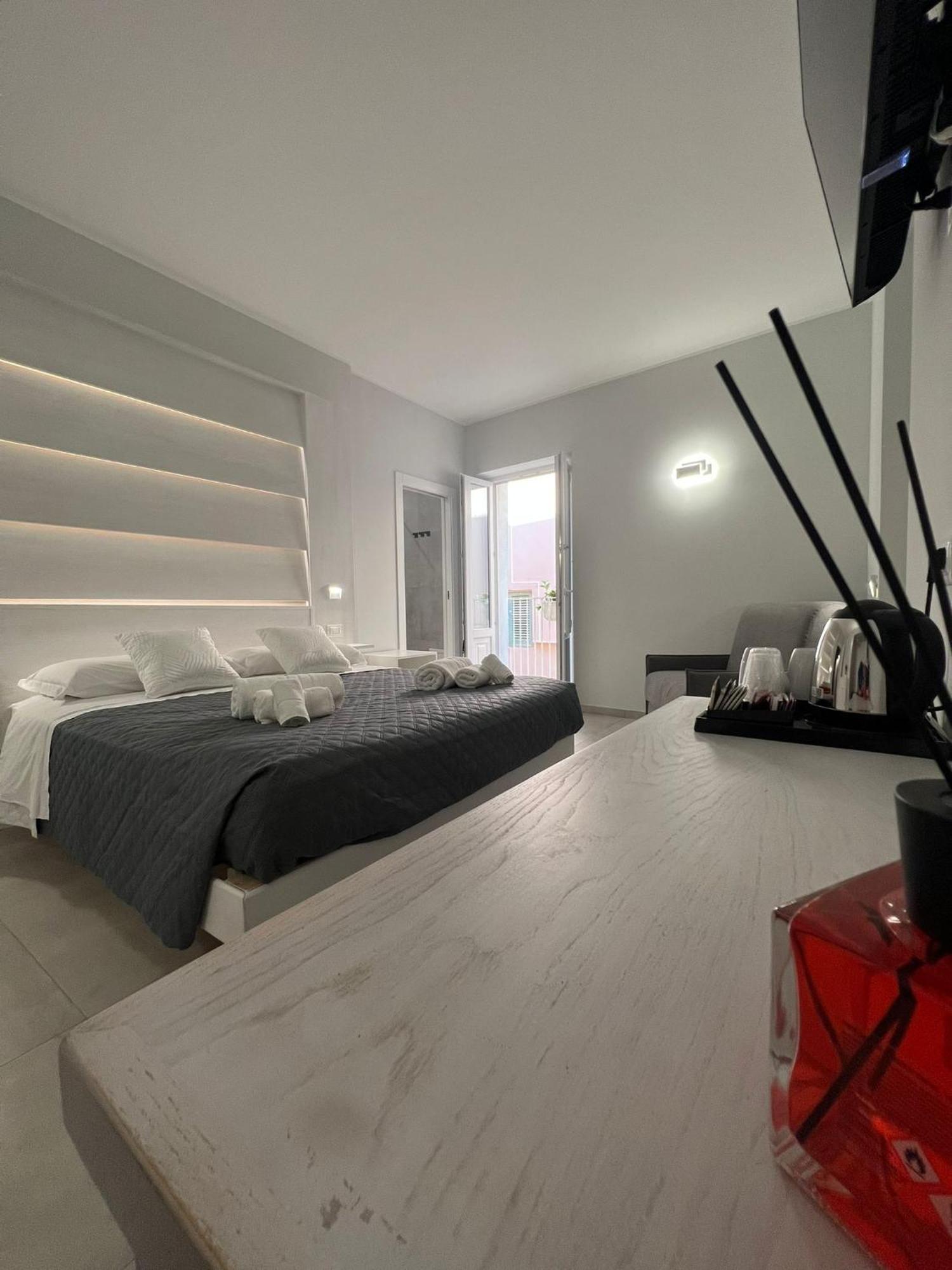 Don Ugo Luxury Rooms Tropea Bagian luar foto