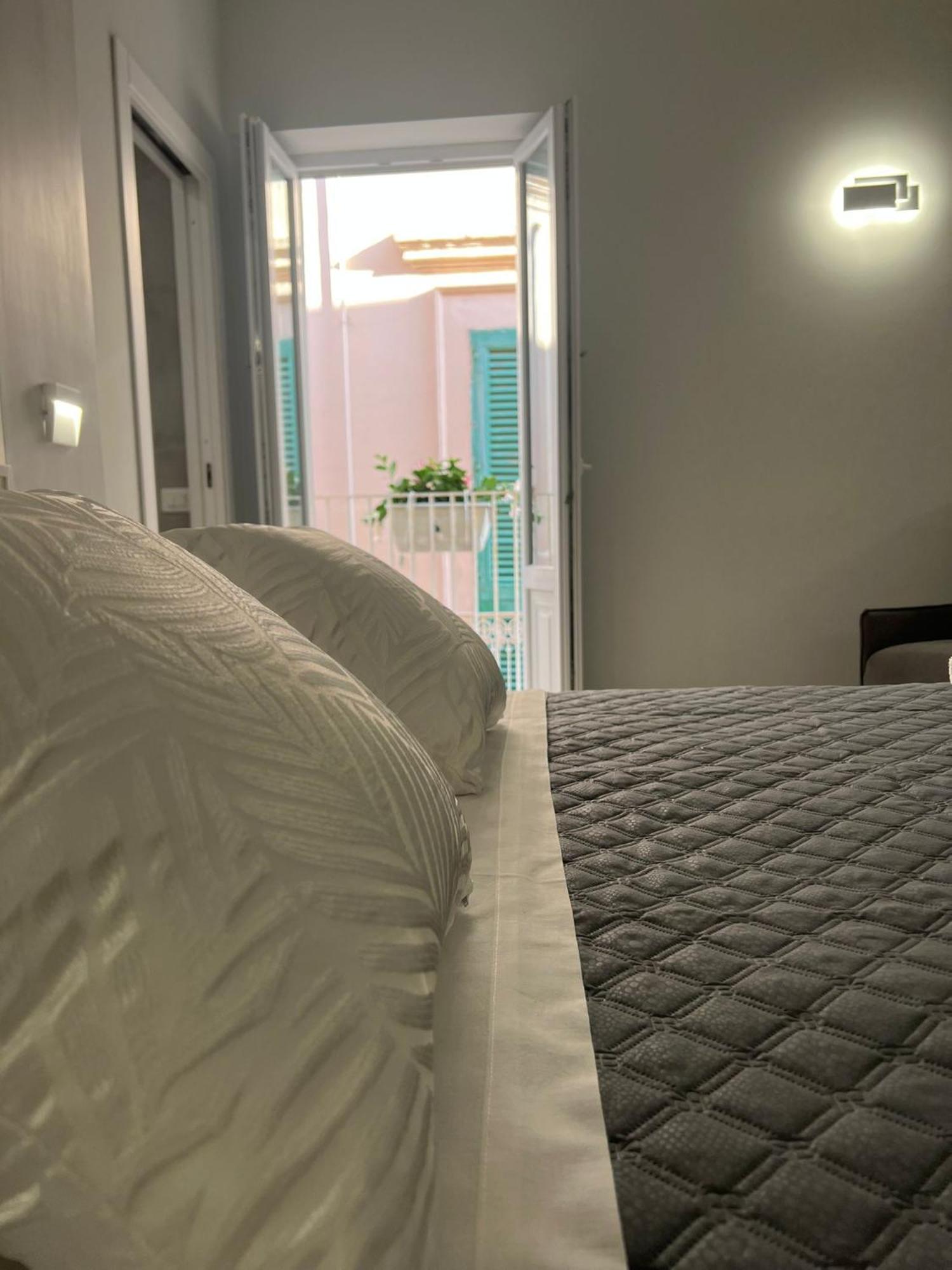 Don Ugo Luxury Rooms Tropea Bagian luar foto