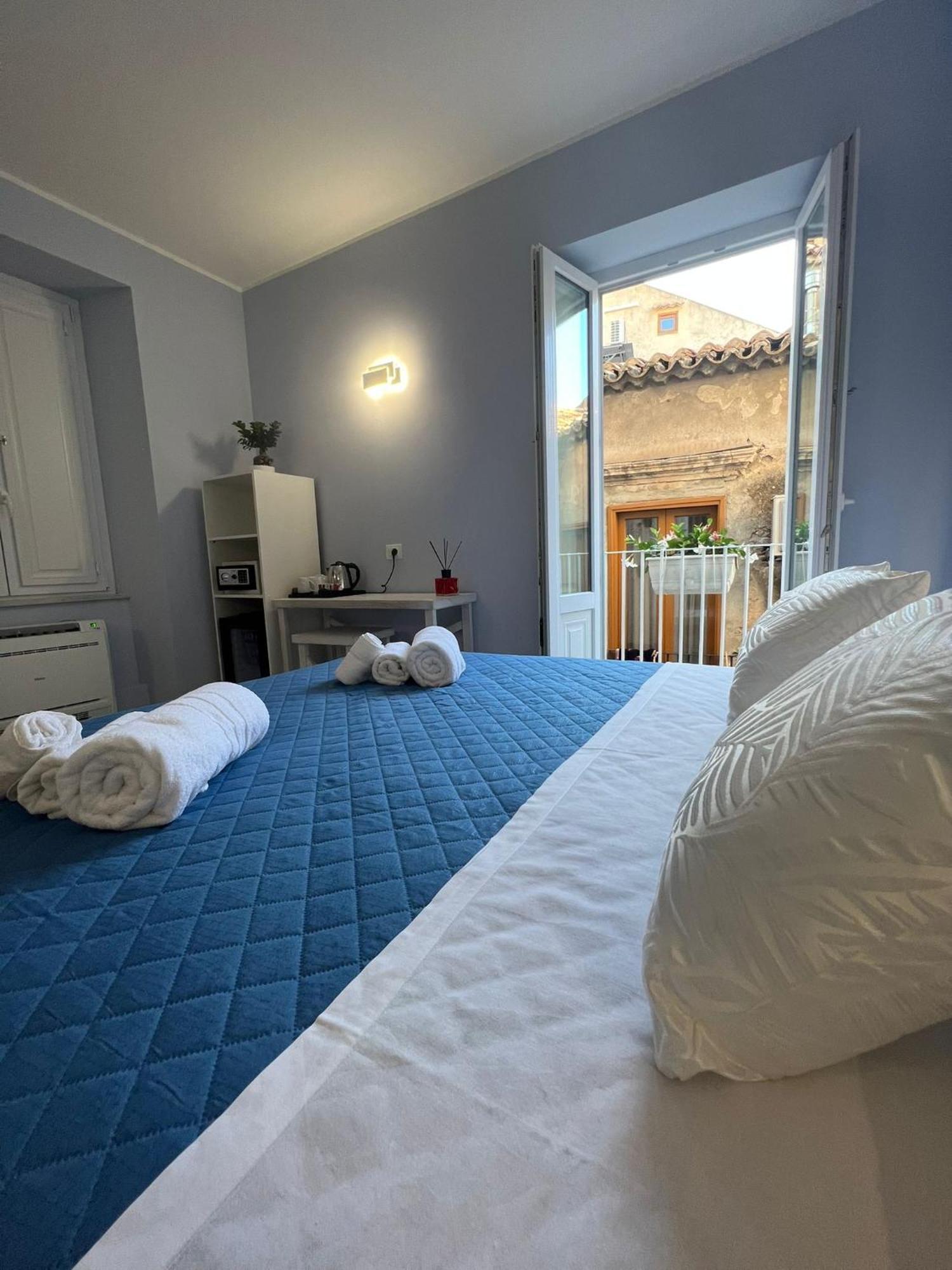 Don Ugo Luxury Rooms Tropea Bagian luar foto