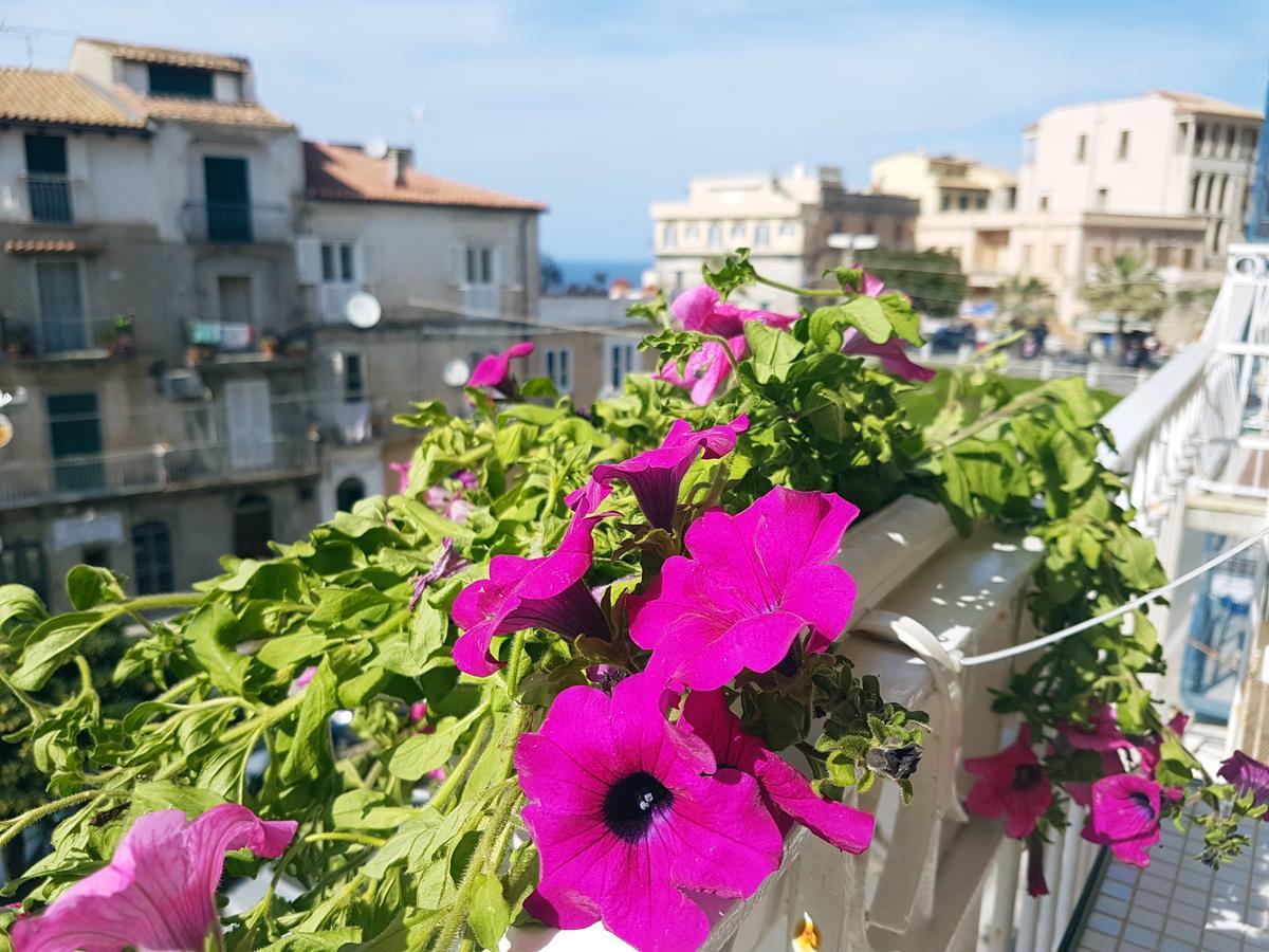 Don Ugo Luxury Rooms Tropea Bagian luar foto