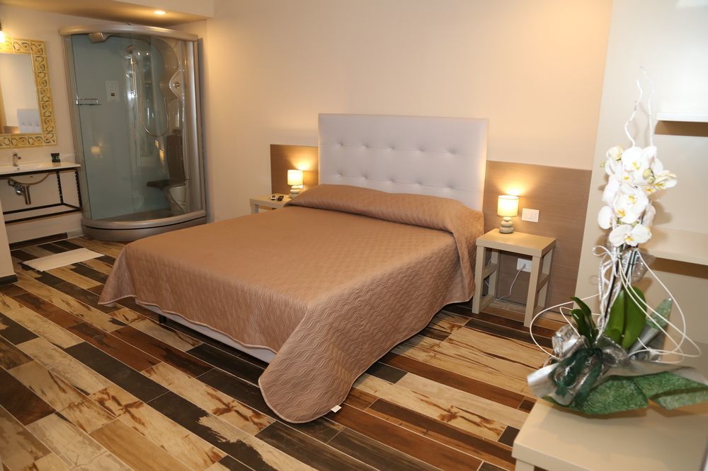 Don Ugo Luxury Rooms Tropea Bagian luar foto